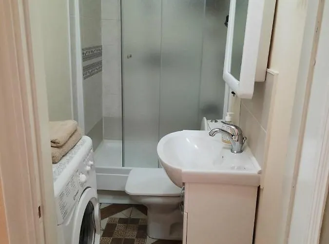 Апартаменти У Центрі, Біля Парку Шевченко & Shevchenko Park Comfort Apart *